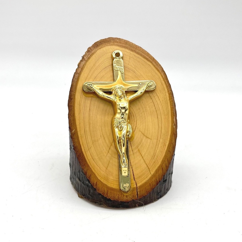 Vintage Wisconsin Dells Rustic Wood Crucifix Gold Tone Jesus Cross Made in USA